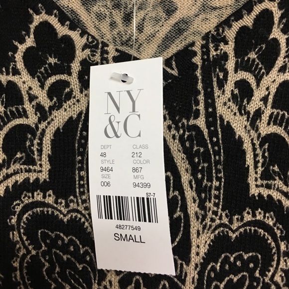 NWT NEW YORK & COMPANY V NECK SWEATER! - Picture 3 of 5